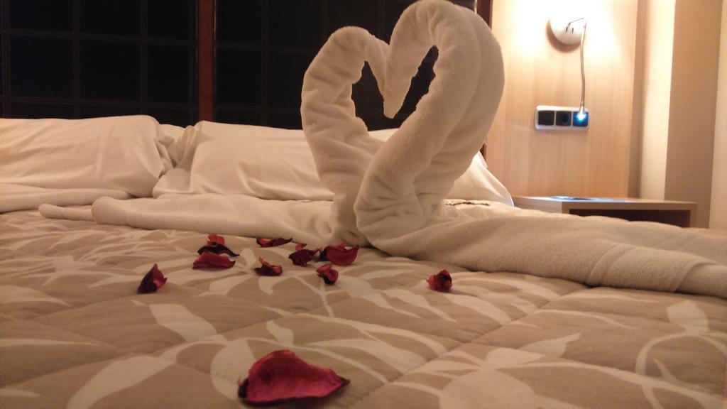 Hotel Salvevir Ejea De Los Caballeros Kültér fotó