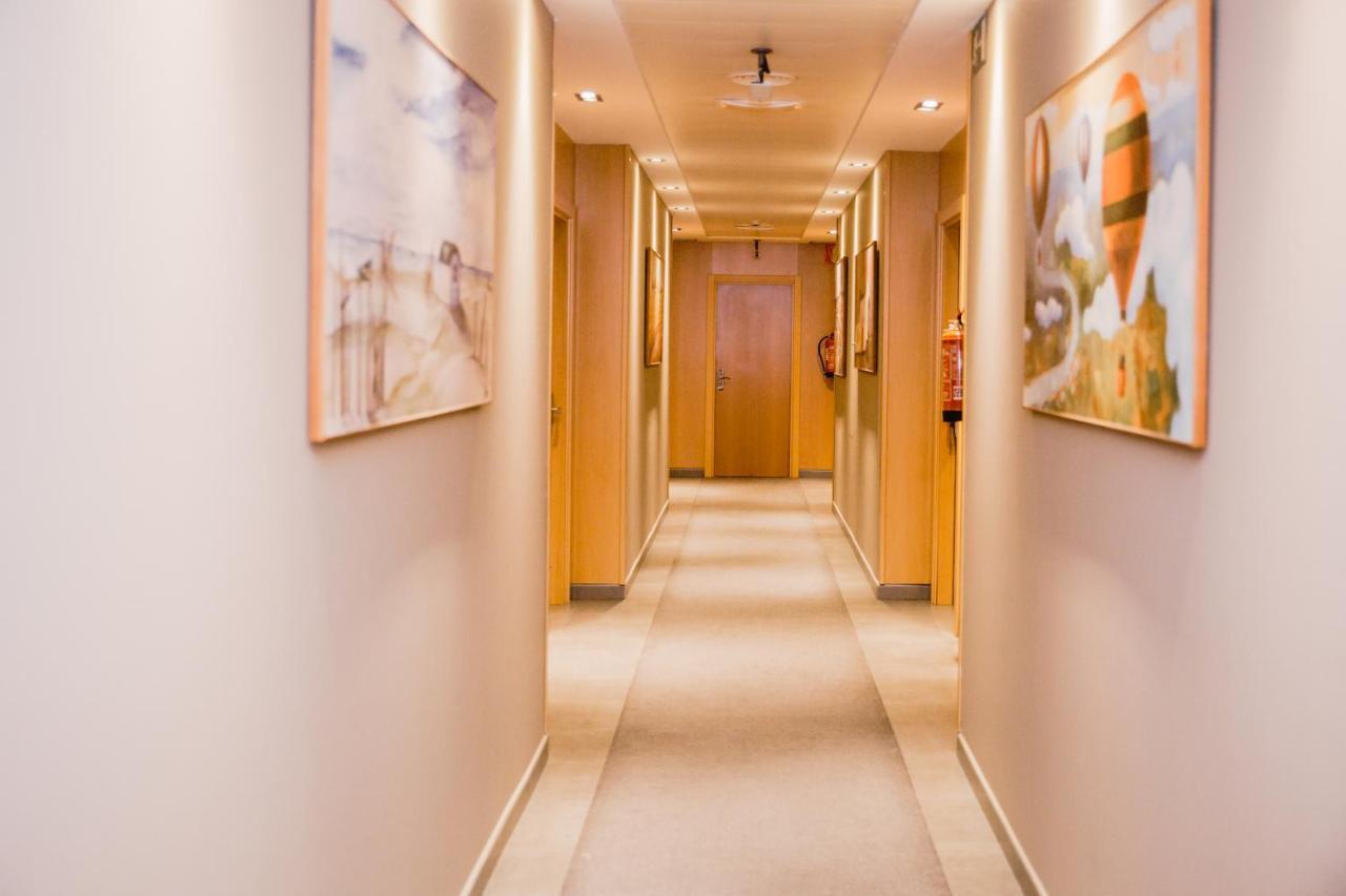 Hotel Salvevir Ejea De Los Caballeros Kültér fotó